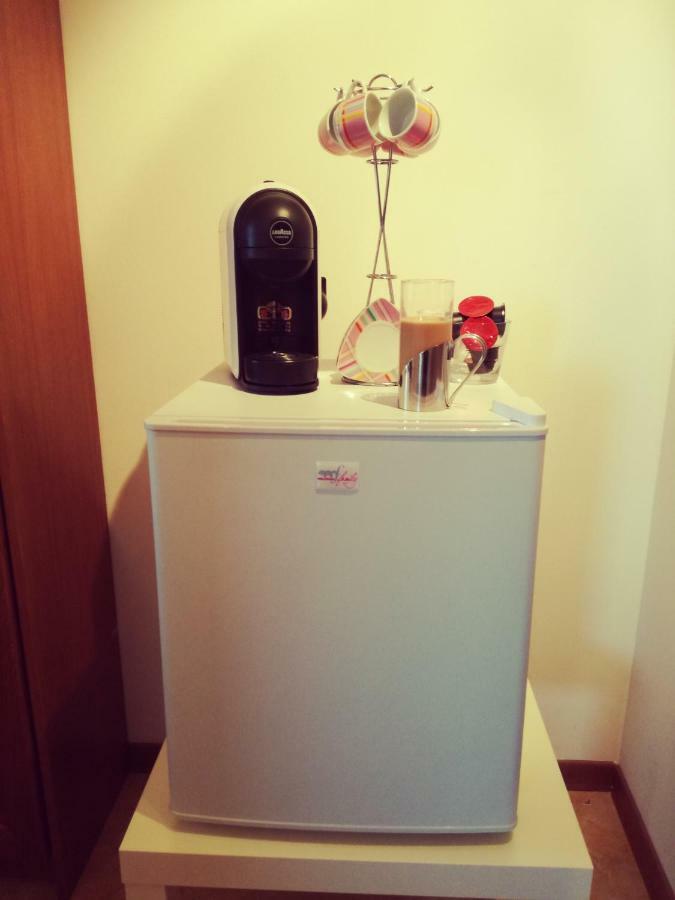Room Kris With Private Entrance & Private Bathroom Vilanija 외부 사진