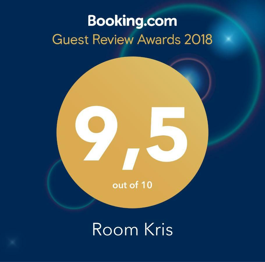 Room Kris With Private Entrance & Private Bathroom Vilanija 외부 사진